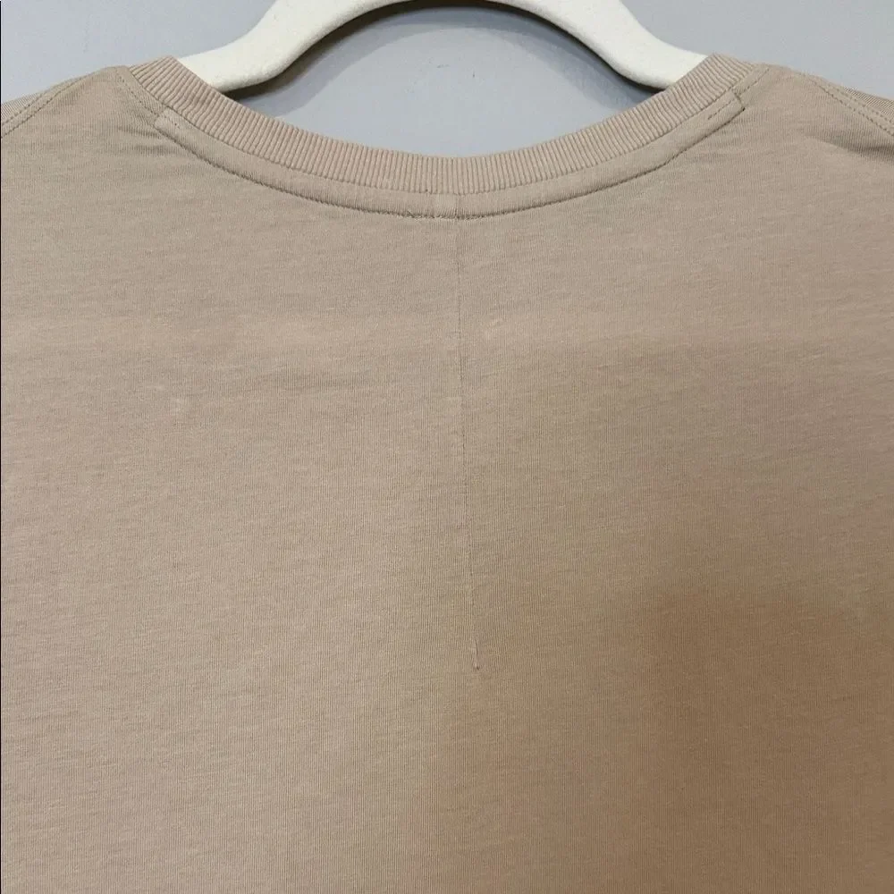 Lululemon women’s tan ever ready long sleeve crew neck light‎ shirt/top